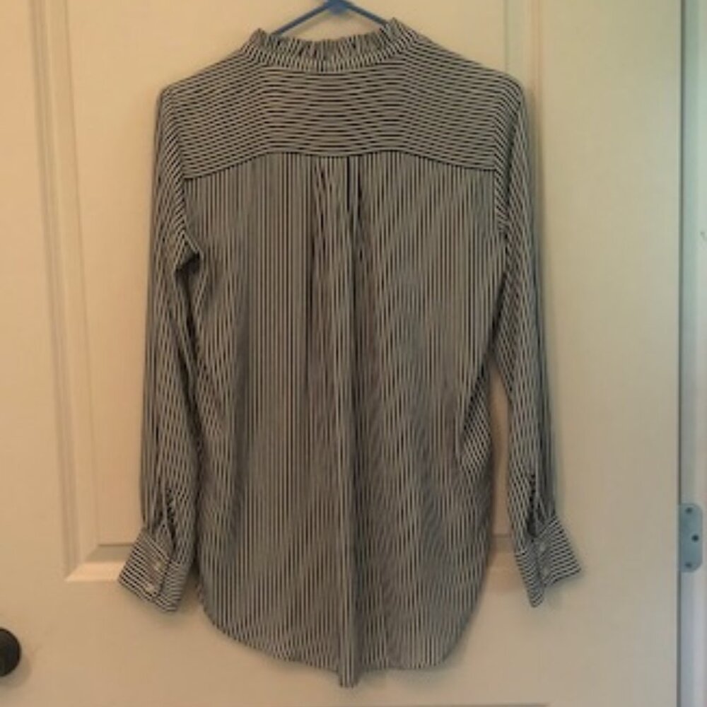 NWT Ann Taylor LOFT Black White Striped Silky Blouse Shirt Long Sleeve Size XS - Picture 6 of 11